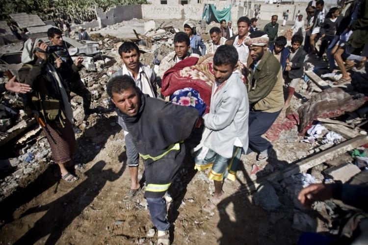  18 civilians killed in Arab coalition bombing in Yemen 