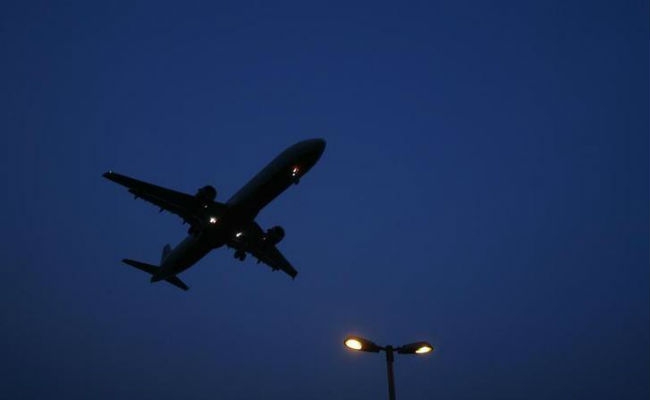  Domestic air passenger traffic in April grows over 15% 