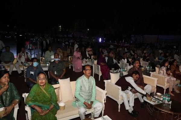 Chief Minister Shivraj Singh Chouhan Seen the movie "The Kashmir Files