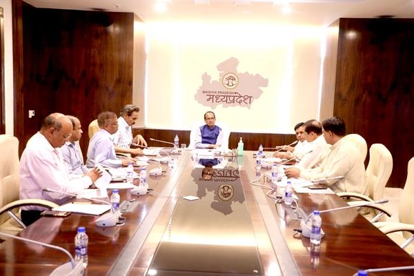Voluntary organizations should be linked more and more to purposeful activities : CM Chouhan
