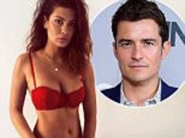  Orlando Bloom  apologises  to sacked waitress 