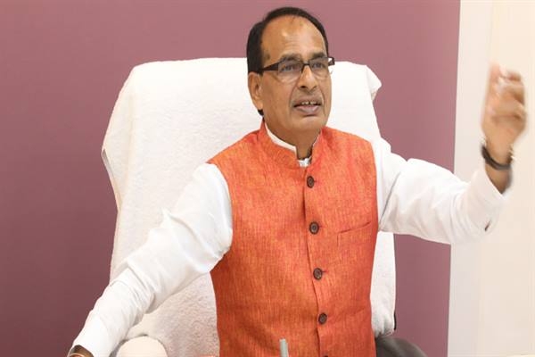 Industrial units should give priority to local youth in employment: CM Chouhan