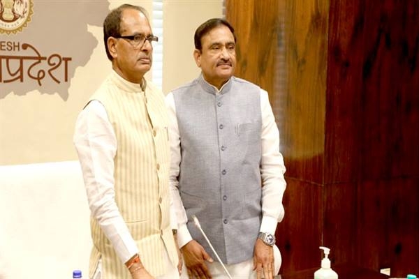 Urban bodies should strive for highest rating in cleanliness: CM Chouhan