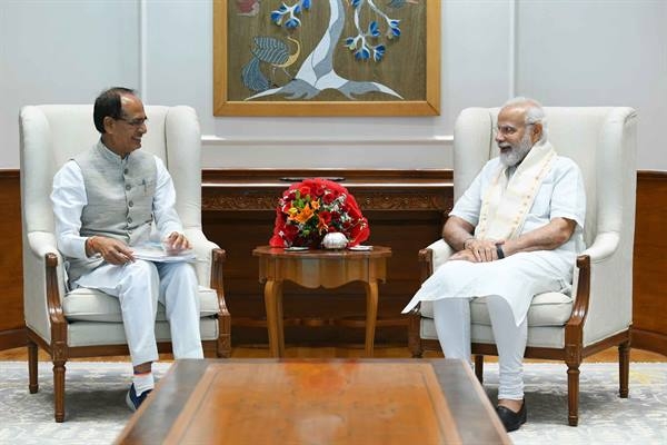 CM Chouhan met Prime Minister Modi in New Delhi