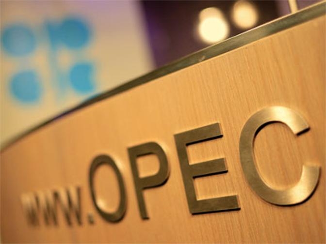  OPEC to extend output cuts, to set up OPEC-India Working Group (Lead) 