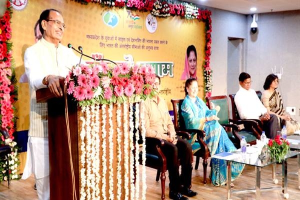 Daughters should contribute to the society and country’s development and progress: CM Chouhan