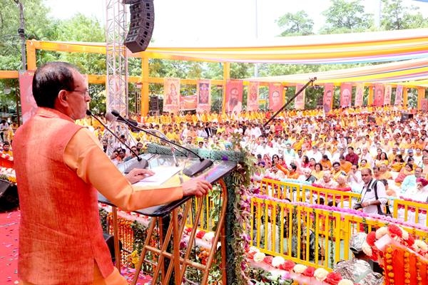 State government working as per Lord Parashuram’s resolve to destroy the wicked and for the salvation of the gentlemen: CM Chouhan