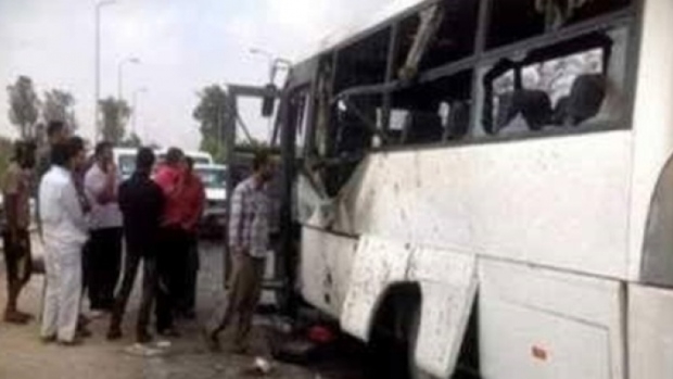  Egypt: 26 killed in attack on Coptic Christians bus (Lead) 