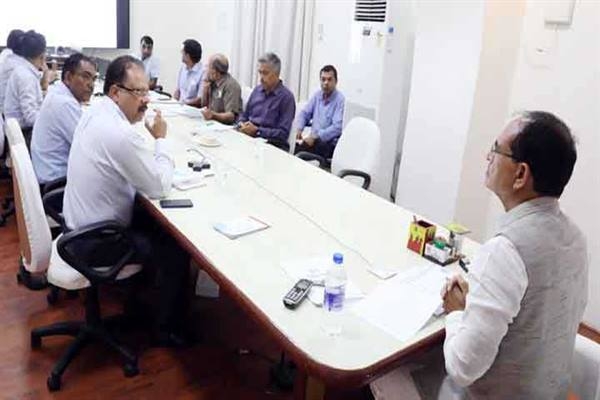 Ensure smooth supply of drinking water in urban and rural areas: CM Chouhan