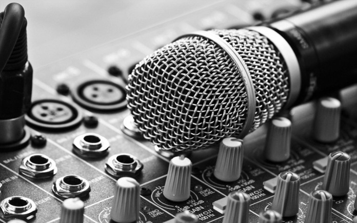  Listening to music in group may make you more depressed 