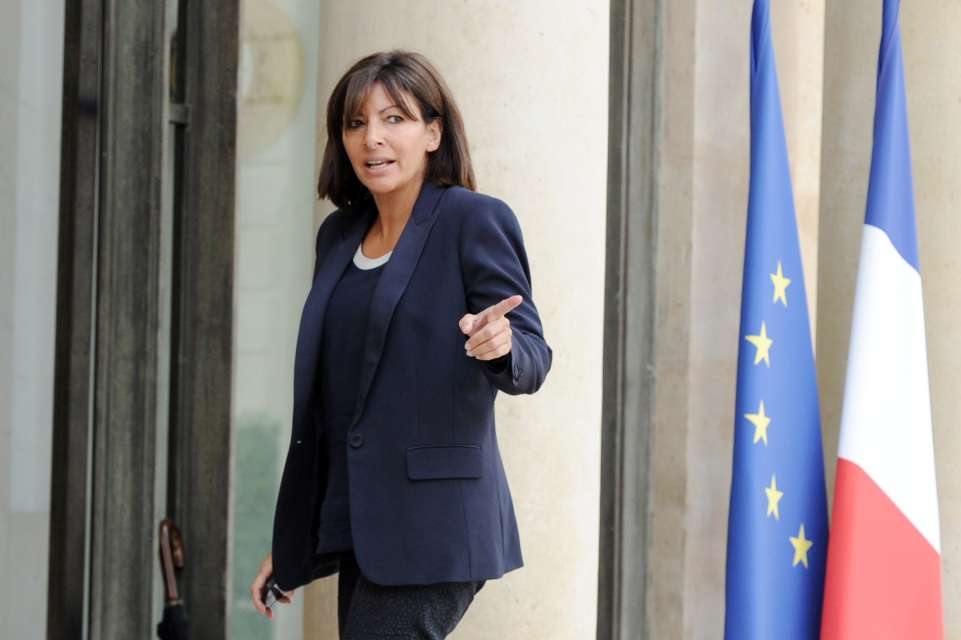  Paris Mayor may ban black feminist festival 