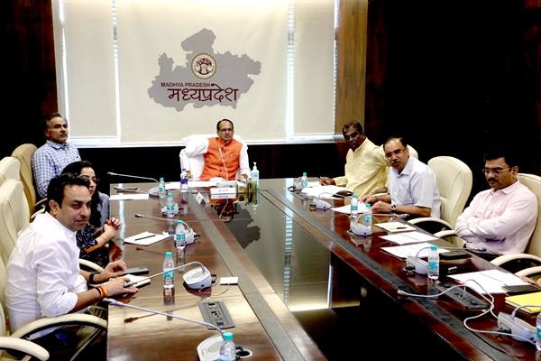 New Heights Should Be Given To Health Services in the State : CM Chouhan