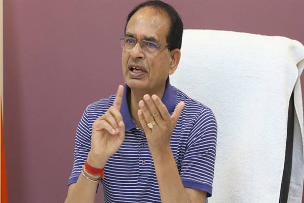 Goods collection for Anganwadis, wonderful experiment of public participation - CM Chouhan