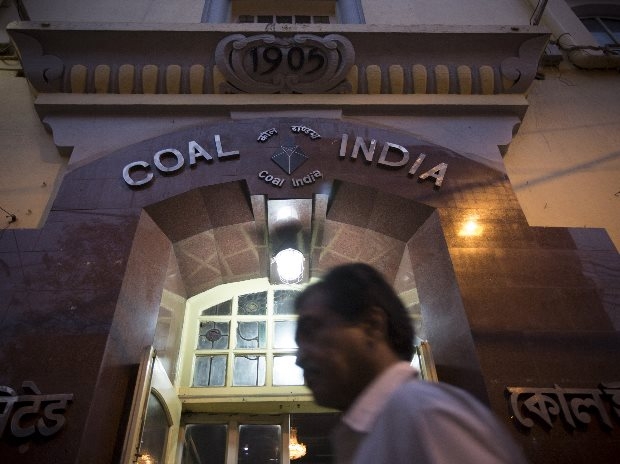  Coal India Q4 net profit falls 38% to Rs 2,716 cr 