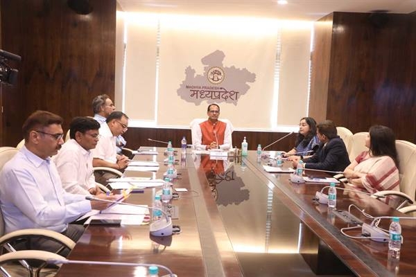 Mass Movement Imperative to End Malnutrition among Children : CM Chouhan
