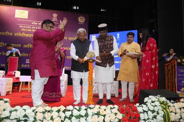 Make Efforts Fearlessly To Achieve Success: Governor Patel