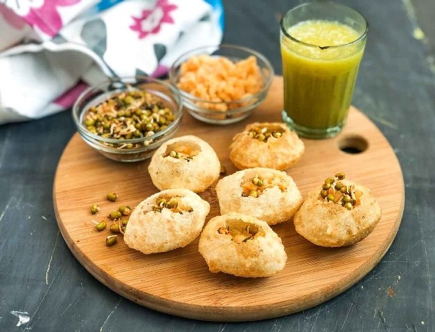Aam Panna Pani Puri 