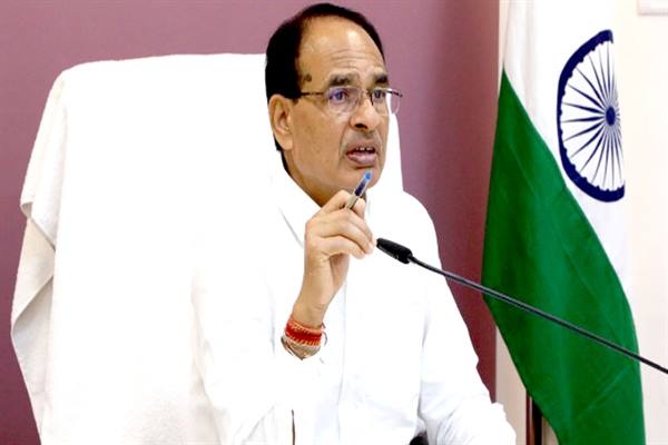 Peoples representatives and government officials should join implementation of welfare schemes & development activities with dedication and commitment - CM Chouhan