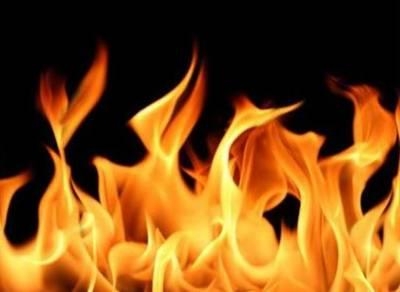  Fire rages in Chennai textile showroom (Lead) 