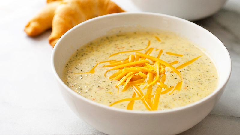 Copycat Panera Bread Broccoli Cheddar Soup