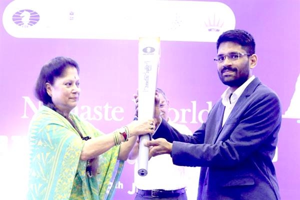 Torch of 44th Chess Olympiad reaches Bhopal