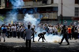  Toll in Venezuela s violent protests reaches 62 