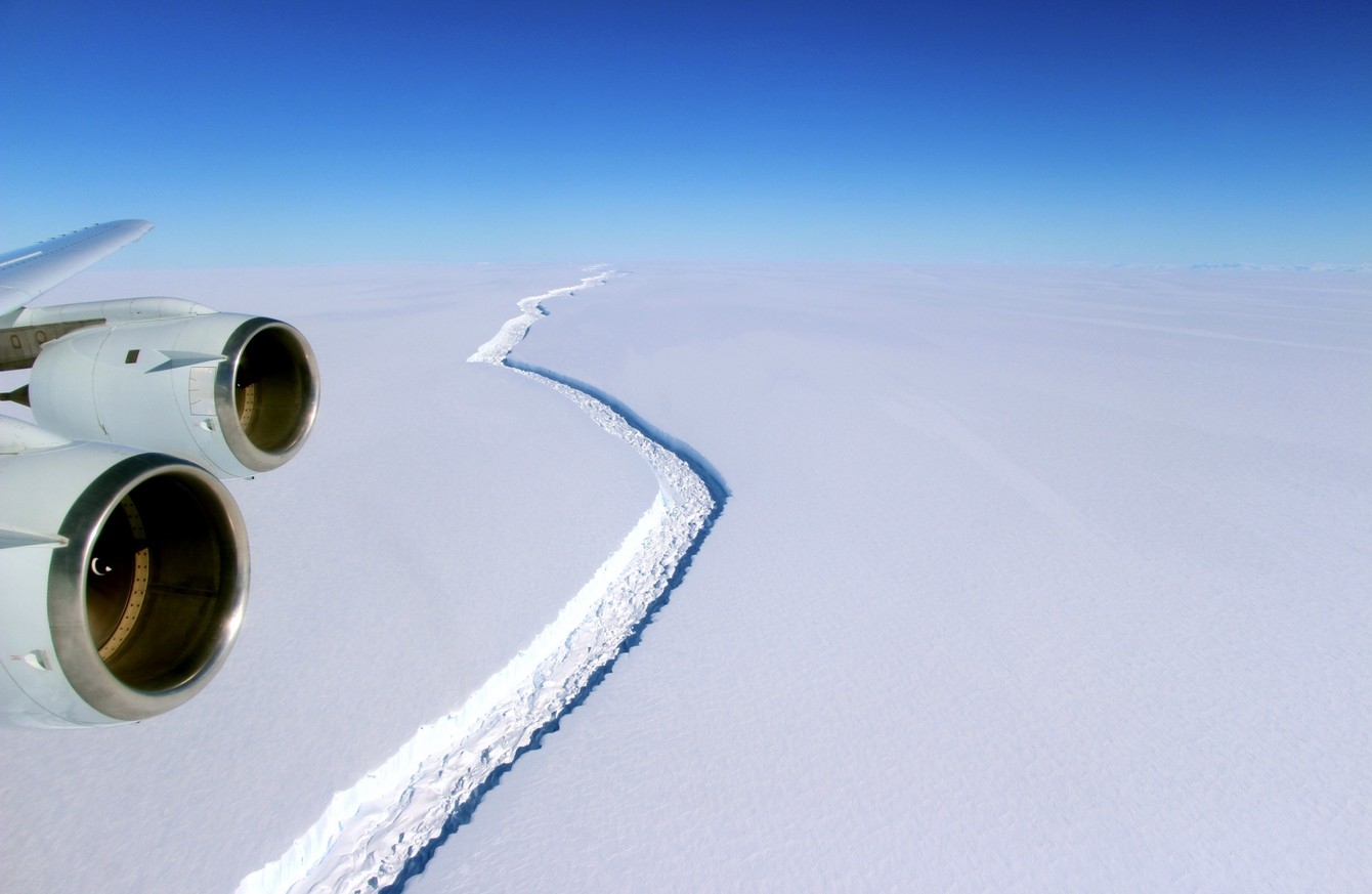  Huge iceberg on verge of breaking away from Antarctic shelf 