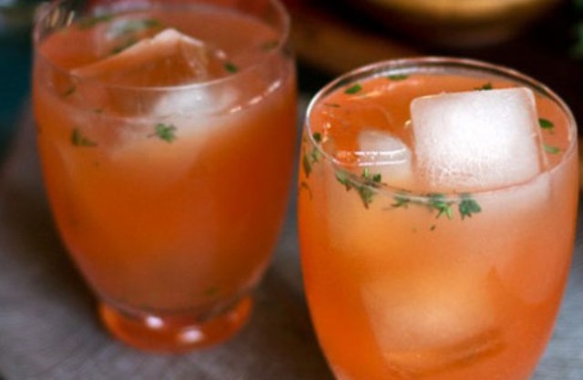 Cocktail Thyme Lemon orange 