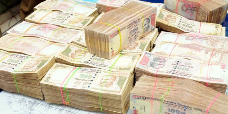  Five held in Bengaluru with old notes of Rs 2.50 crore 