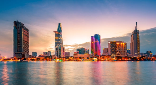  Vietnam to waive visas for 5 European countries  citizens 