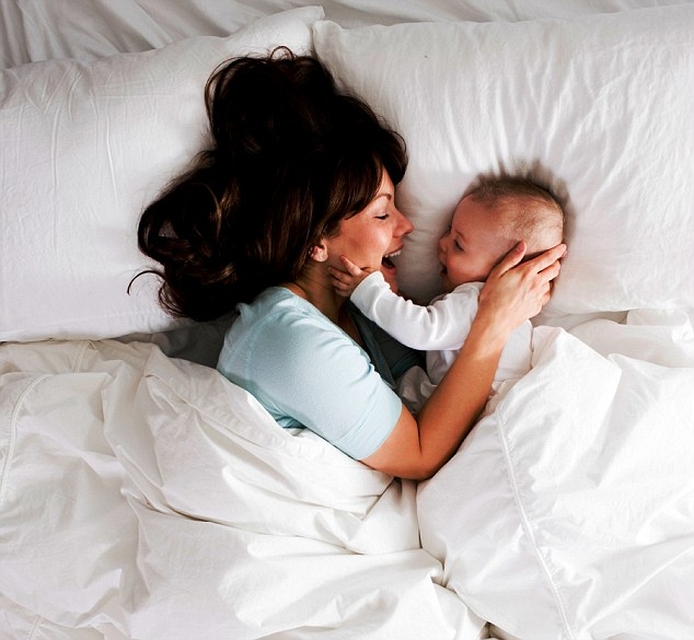  Mothers! Why room-sharing after 4 months is bad for your baby 