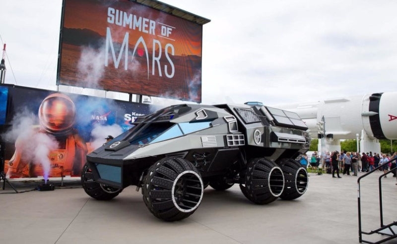  NASA unveils  out of this world  Mars rover 
