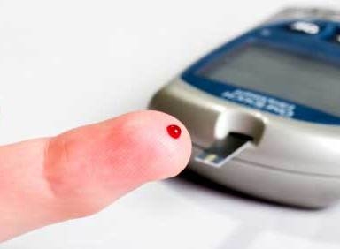  Finger-stick blood test may not help type 2 diabetes treatment 