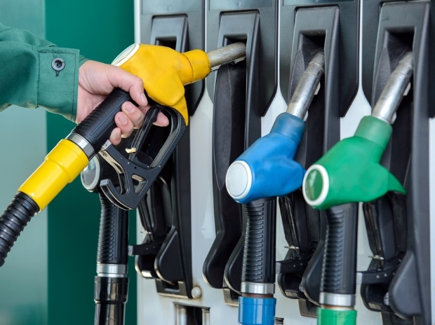  Oil firms set up system for smooth daily fuel price change 