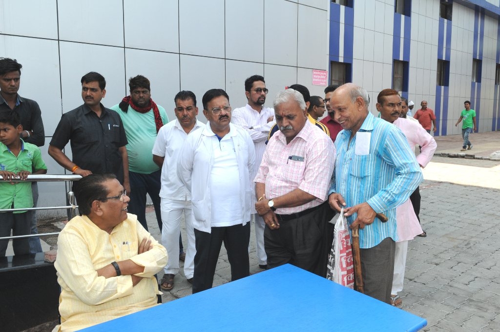 Make Seating and Token Arrangements for Patients in Hospitals-Revenue Minister Gupta