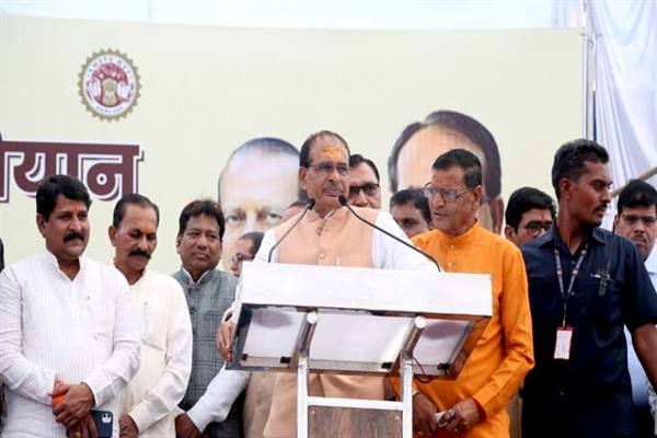 If houses are built for all the poor, my post of CM will be worthwhile: CM Chouhan
