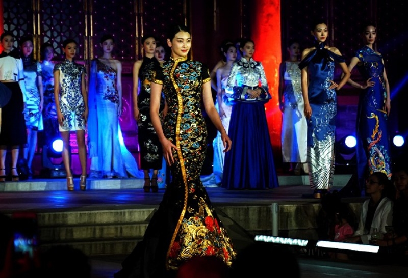  Rohit Gandhi, Rahul Khanna to take Indian fashion to Moscow 