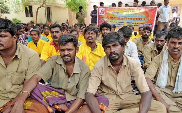  Bengaluru conservancy workers call off strike 