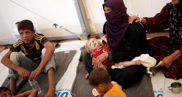  2 killed, hundreds ill in food poisoning at Iraqi camp 