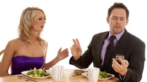   Phubbed  people turn to phones for acceptance 
