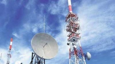  Bankers warn telecom sector may default because of debt stress 