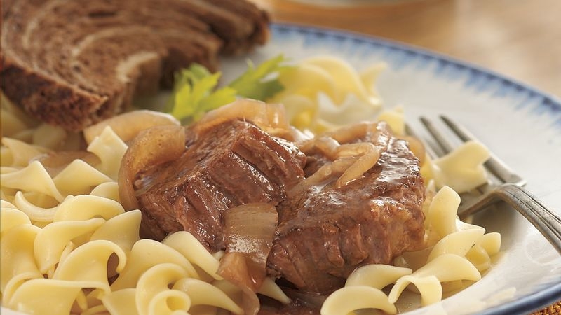 Slow-Cooker Bavarian-Style Round Steak with Red Onions and Noodles