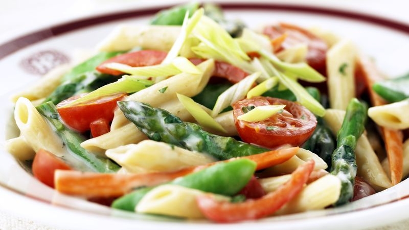 Skinny Tomato-Basil Pasta Primavera 