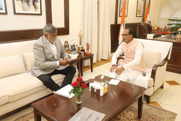 Union Minister of State Prahlad Patel pays courtesy visit to CM Chouhan