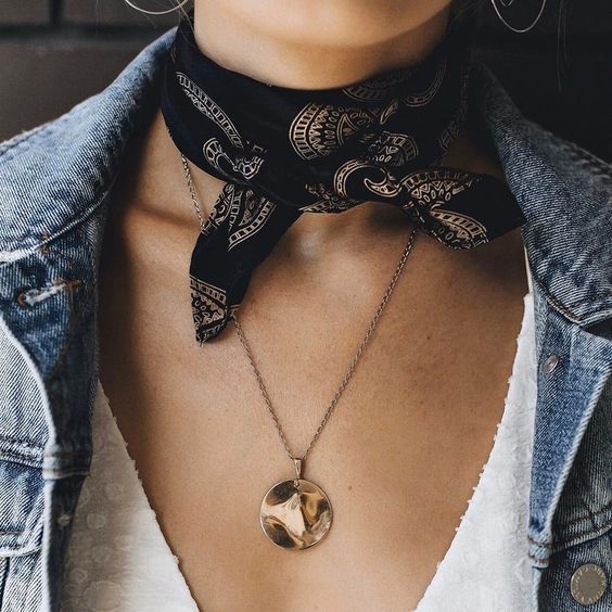  Glam up your monsoon look with right scarves, jewellery 