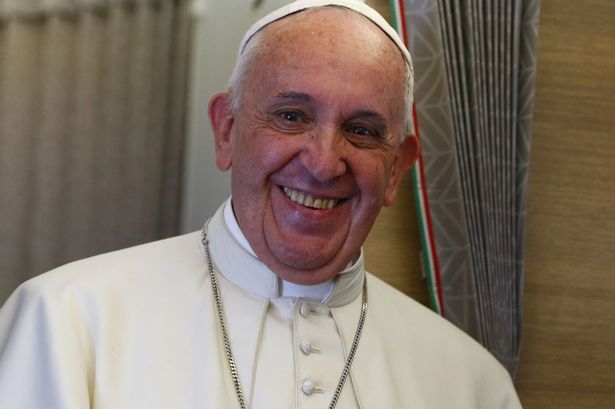   No man is an island , tweets Pope 