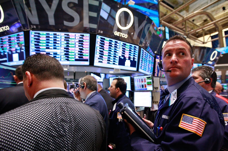  US stocks close mixed on falling oil prices 