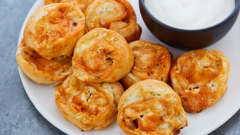 Buffalo Ranch Chicken Pinwheels 
