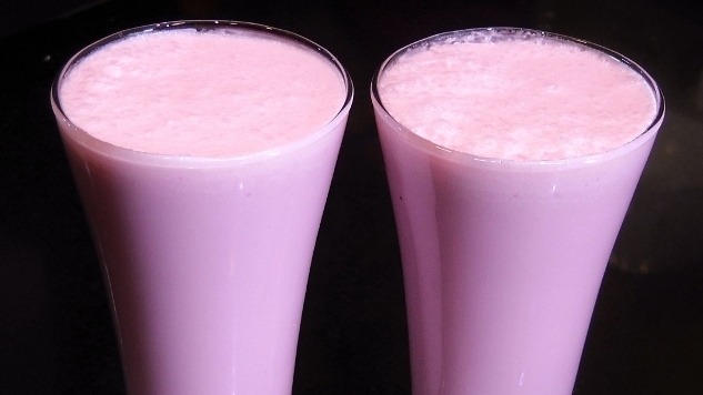 Pink whole milk Hot Chocolate