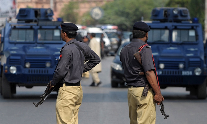  4 policemen killed in Karachi 